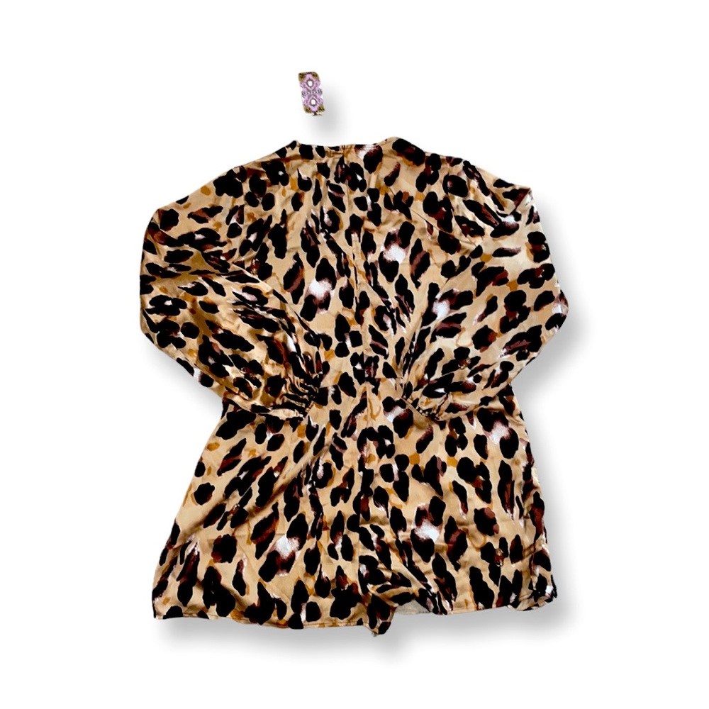 NWT Boohoo plus size animal print Romper